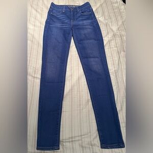 American Eagle High Rise long skinny jeans, size 2, blue jeans